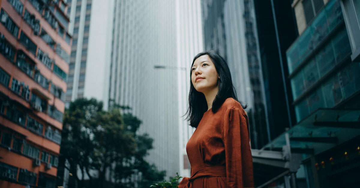 Low Angle Portrait Of Confident Businesswoman meta 1200 x 627